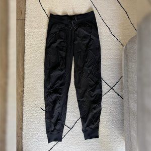 Lululemon Dance Studio Mid-Rise Jogger Black Size 6